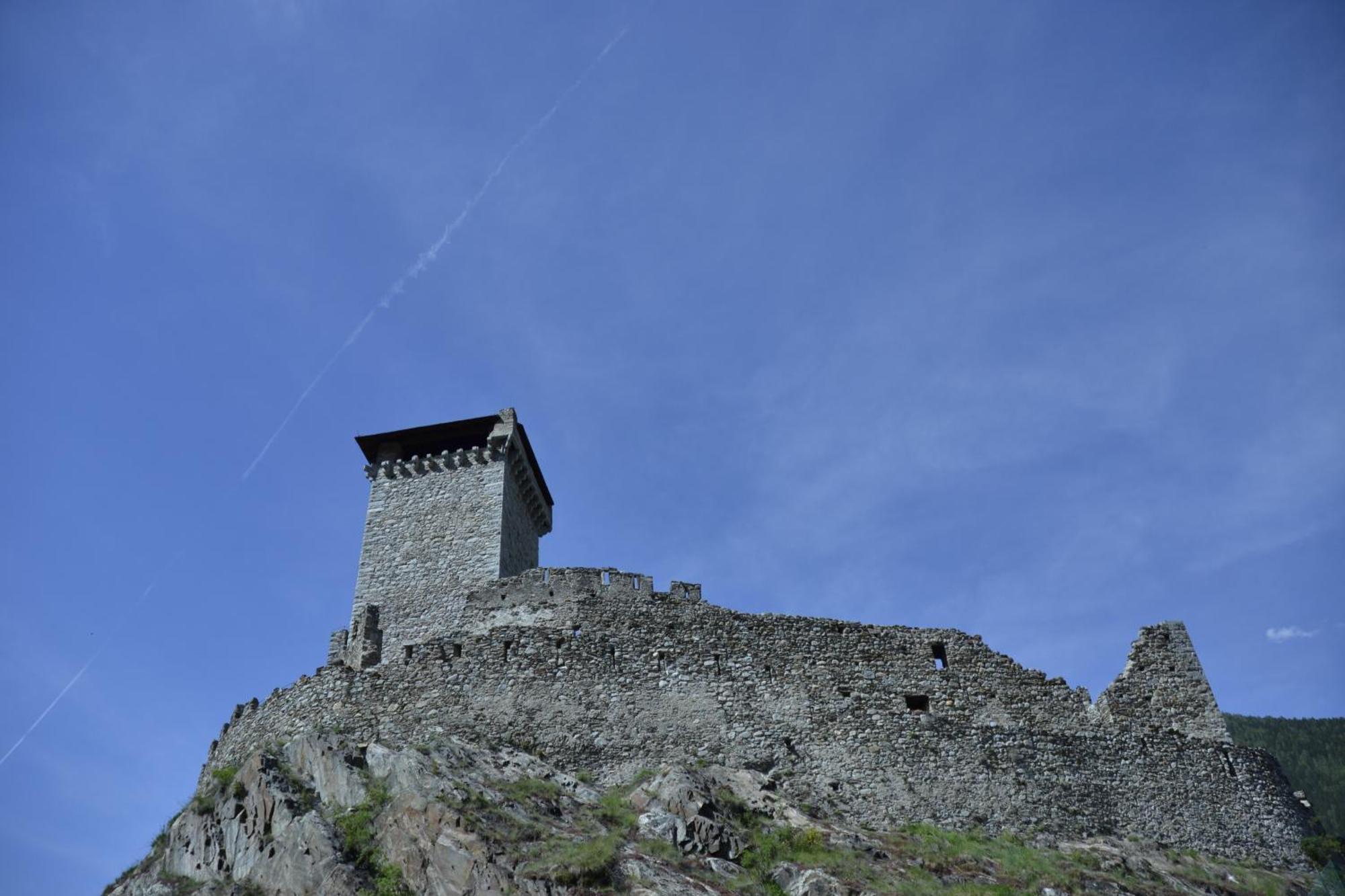 Hotel Il Maniero Ossana Esterno foto