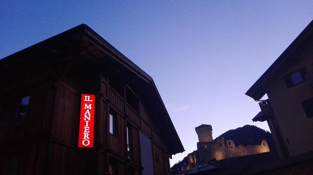 Hotel Il Maniero Ossana Esterno foto